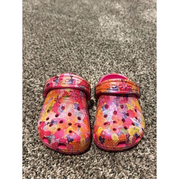 Infant crocs size 4 - Picture 1 of 5